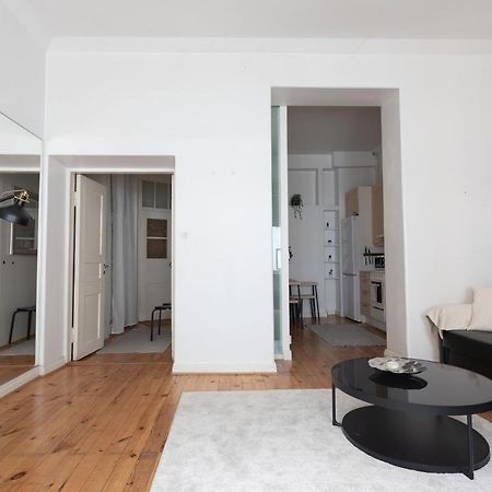Idyllinen Valoisa Huoneisto Ullanlinnassa. Helsinki Exterior foto